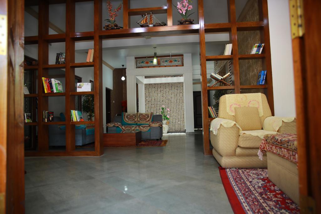 Periyar Villa Home Stay - Thekkady Eksteriør bilde