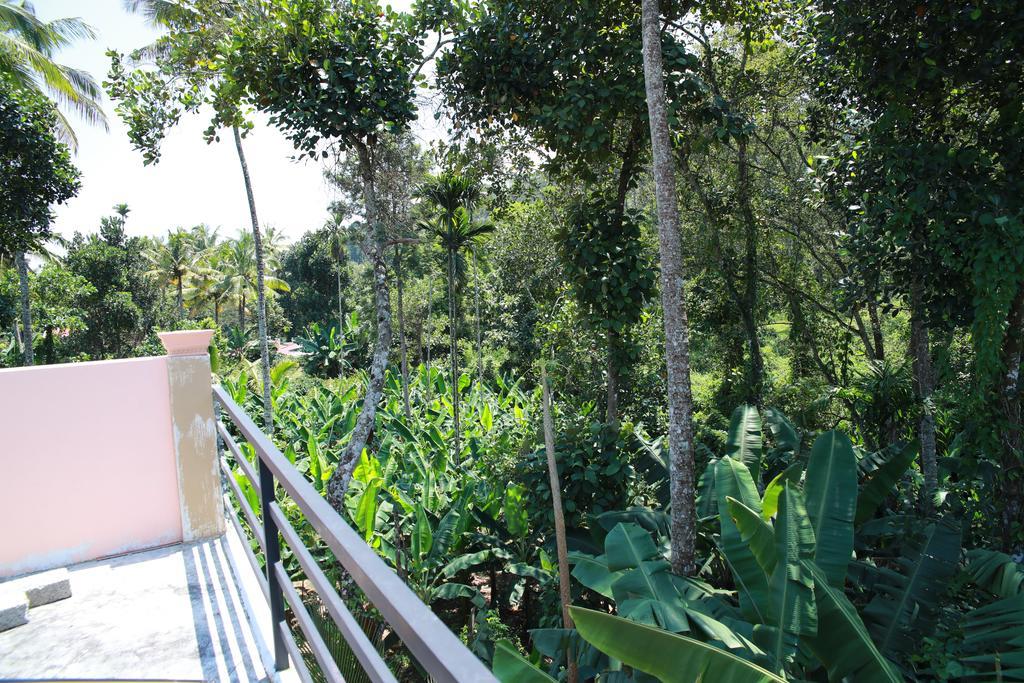 Periyar Villa Home Stay - Thekkady Eksteriør bilde